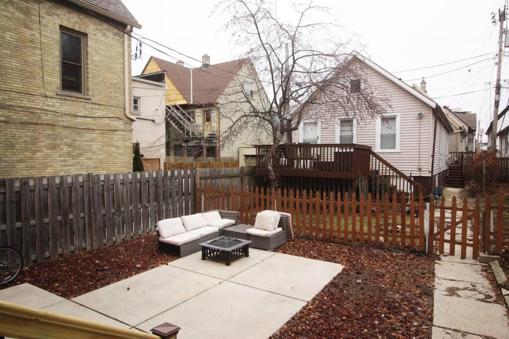 Renovated Brady St. Classic Apartment Milwaukee